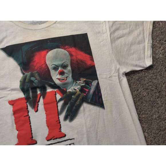 IT The Movie Shirt Adult Mens Medium White Red Evil Clown Short Sleeve - Picture 6 of 16